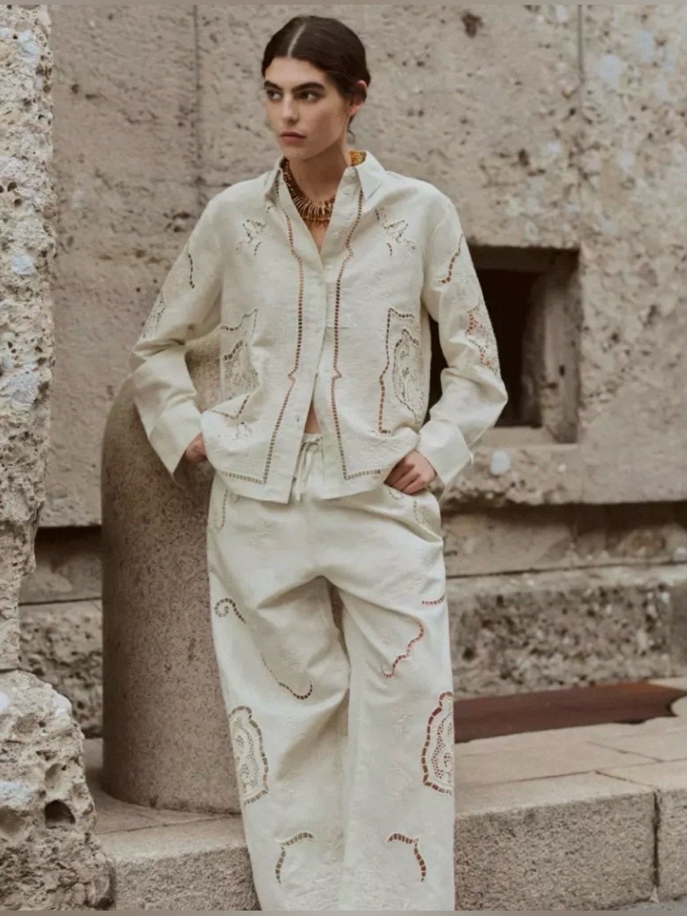 ZARA • ZW Women Cream Embroidered Matching Set Wide-Leg Pants